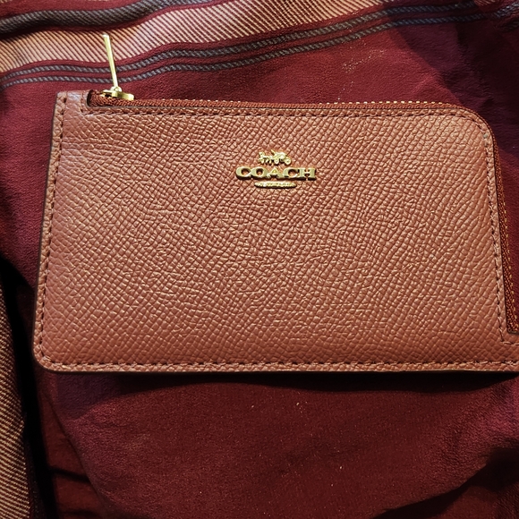 Coach Flat brick red Card Holder with Gold Accents